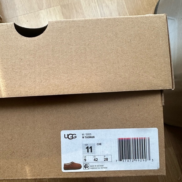 UGG Women's Tasman Slippers, used - Picture 3 of 10